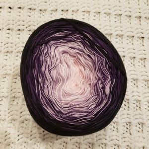 Last Unicorn yarn - 4 ply - 5.3 oz - 620 yards